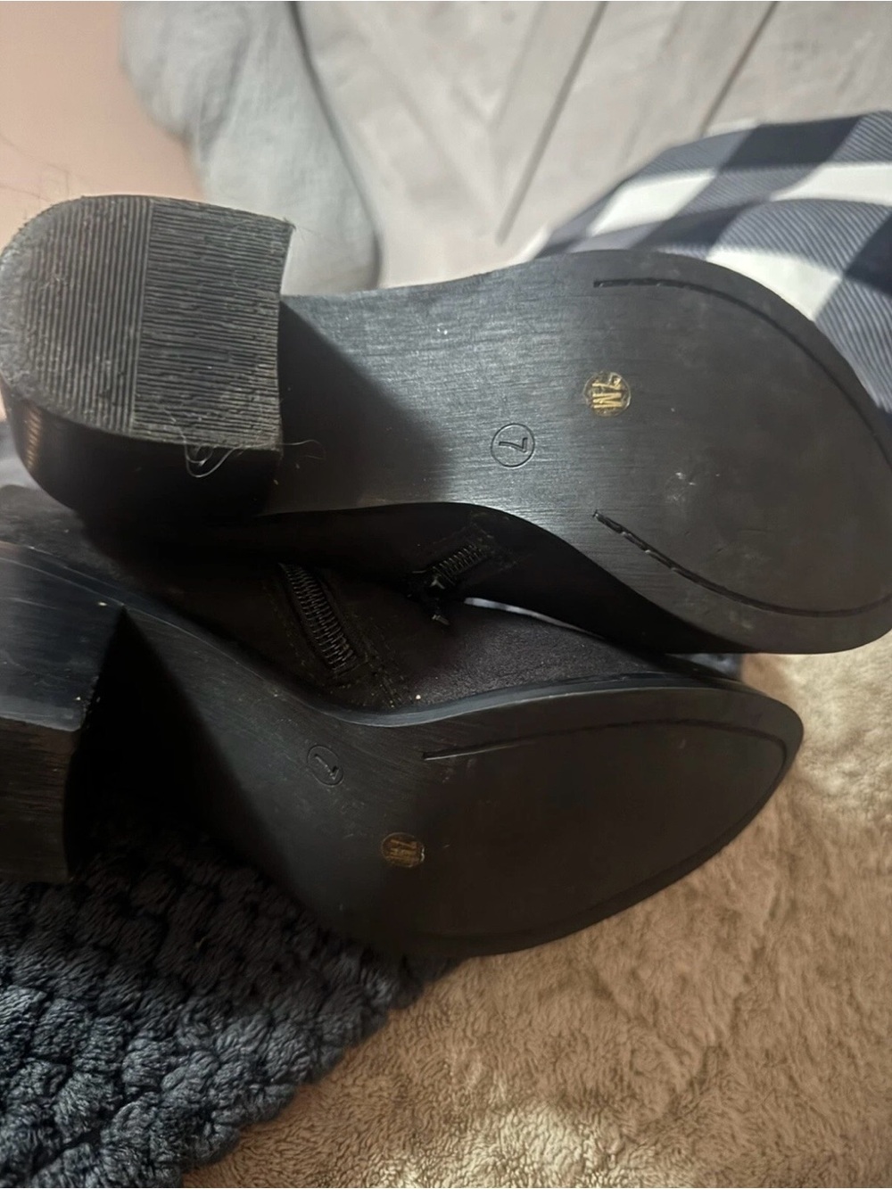Black Knee-High Block Heel Women's Boots size 7 - Picture 4 of 4